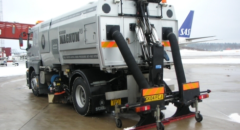 The Scarab Magnum Plus was launched, our largest sweeper with options such as rear suction nozzles.