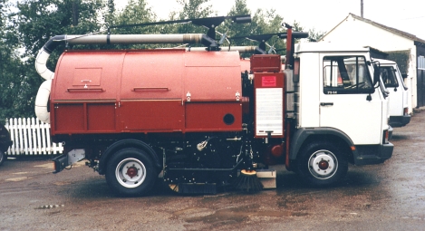 The Scarab MK.1 mechanical road sweeper with donkey engine introduced. A Lombardini engine was used to power hydraulics.